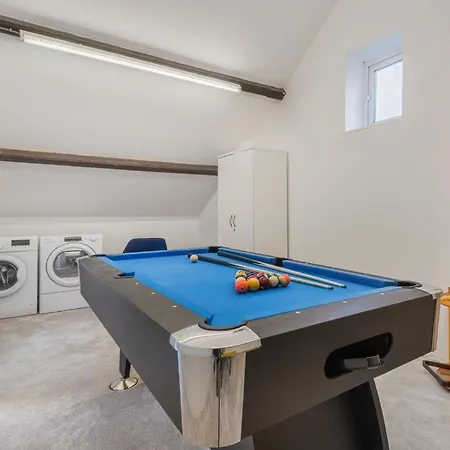 3 Bed In Sz469 Windermere