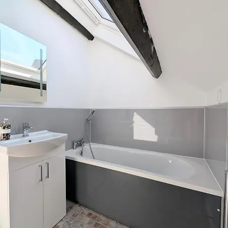 3 Bed In Sz469 Holiday home *